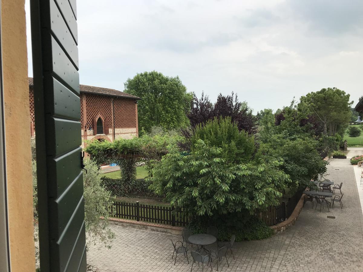 Hôtel Agriturismo Corte Salandini à Ponti sul Mincio Extérieur photo
